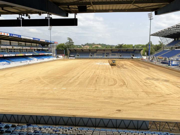 Stade Pierre-Fabre à Castres au démarrage des travaux de sa pelouse hybride